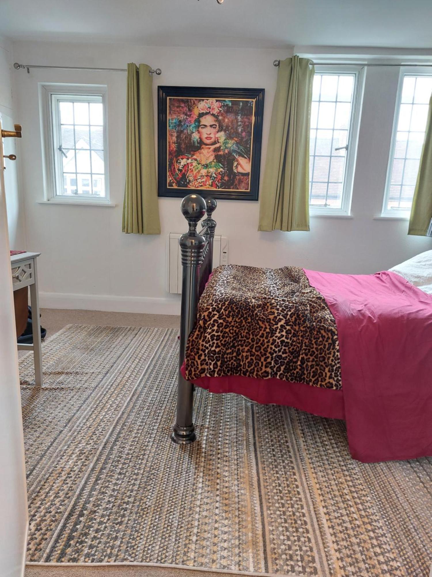 The Gallery Appartment With Parking ستارتفورد أبون آفون المظهر الخارجي الصورة